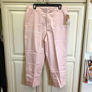 NWT Kathy Ireland Crop Pants